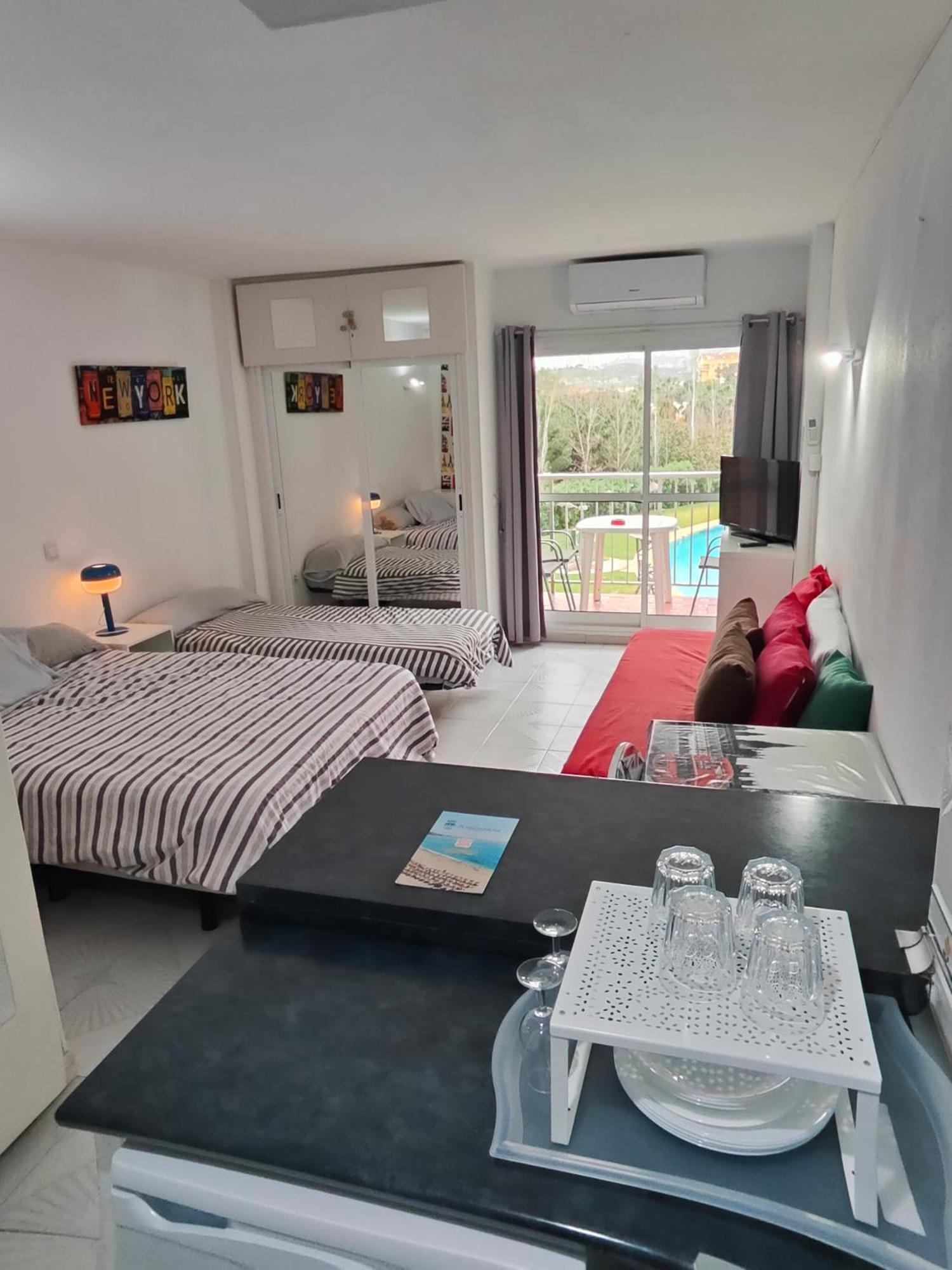 Jupiter Apartment Sea, Pools View 베날마데나코스타 외부 사진